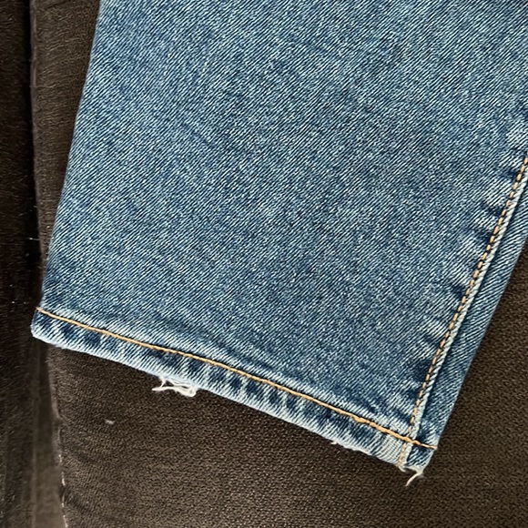 Old Navy / size 8 / High Rise Curvy OG Straight - Picture 5 of 6